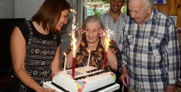 La comunidad de Tigre celebró los 103 años de Derica Texeira