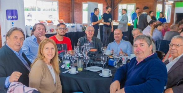 Juan Andreotti y Malena Galmarini agasajaron a los periodistas de la zona Norte en su día