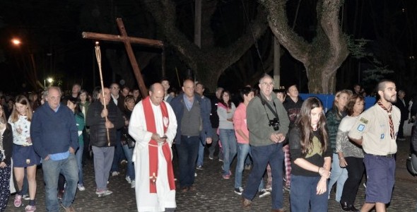 Jorge Macri presenció el Via Crucis en Olivos
