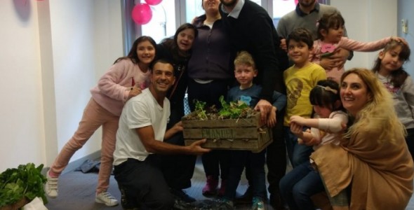 SAN ISIDRO: JÓVENES CON DISCAPADIDAD DEL PROGRAMA DE HUERTAS ÓRGANICAS CAPACITAN A EMPRESAS
