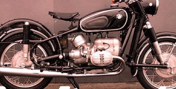 EXPOSICIÓN DE MOTOS CLÁSICAS EN SAN ISIDRO