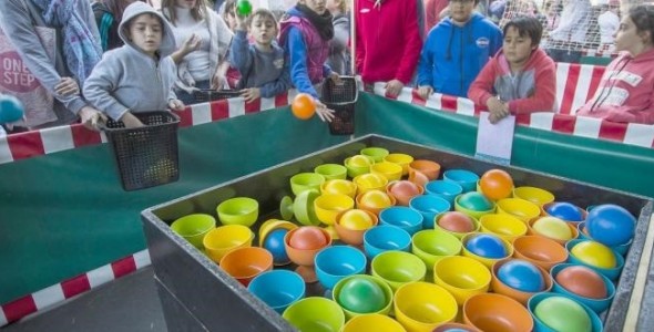 CON UN SHOW DE LA BOMBA DE TIEMPO, VILLA ADELINA CELEBRA SU 113º ANIVERSARIO