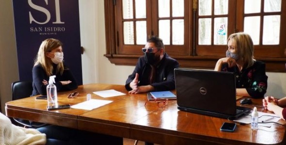 QUIÉNES SON LOS FINALISTAS DEL PREMIO MUNICIPAL DE LITERATURA MUJICA LÁINEZ