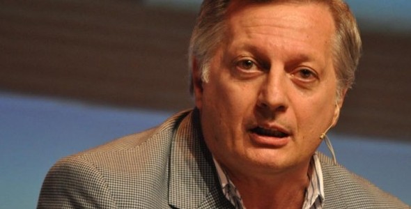 Aranguren licitó importaciones a Shell, empresa de la que fue CEO y tiene acciones
