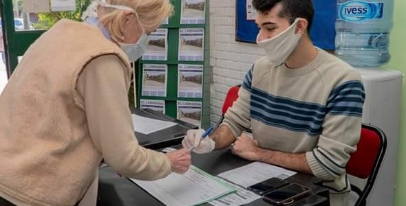 SAN ISIDRO: EL MUNICIPIO ENTREGÓ MÁS DE 1.200 VACUNAS EN GERIÁTRICOS DEL DISTRITO