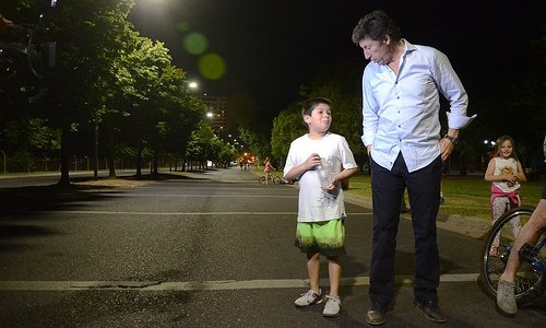 EN SAN ISIDRO VOLVIÓ EL PASEO DE BICICLETAS NOCTURNO