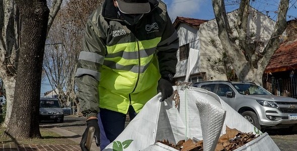 SAN ISIDRO CONTINÚA SUMANDO BOLSONES PARA RESIDUOS VEGETALES