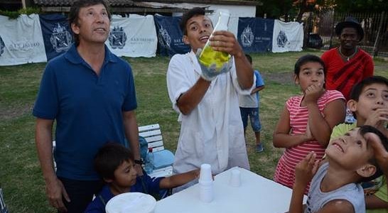 LOS NIÑOS DE BOULOGNE DISFRUTARON Y APRENDIERON CON LA OBRA CIENCIA DIVERTIDA