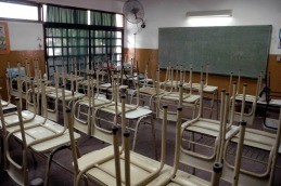Maestros y profesores universitarios realizarán un paro nacional de 24 horas