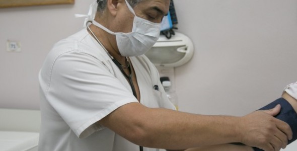 Vicente López aplaude a sus enfermeros