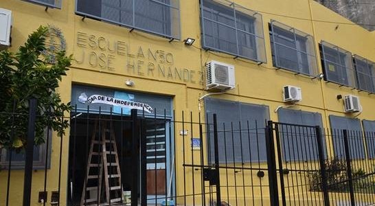 SAN ISIDRO REALIZA MÁS MEJORAS EN ESCUELAS PROVINCIALES