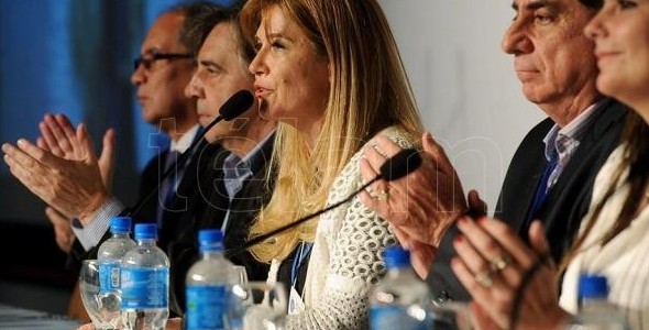Verónica Magario es la nueva presidenta de la FAM