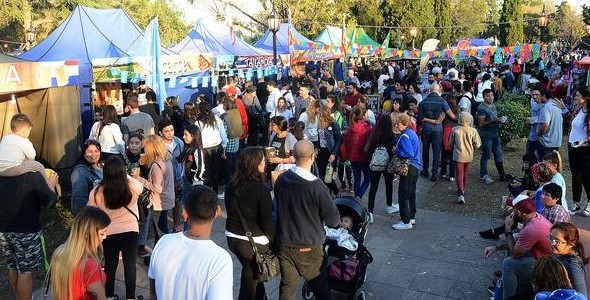 Miles de familias de Tigre disfrutaron de la Feria de las Colectividades en General Pacheco