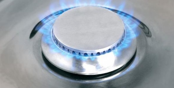 Rebajan 50% las tarifas de gas natural para pymes, comercios y entes oficiales