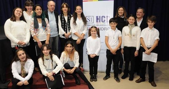 EMOTIVA PRESENTACIÓN DE LOS NIÑOS DEL GRUPO VOCAL JACARANDÁ EN SAN ISIDRO