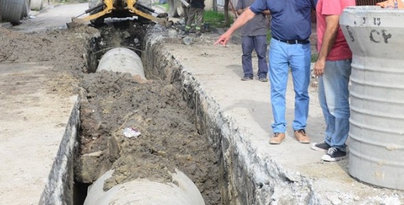El Municipio construye una importante obra hidráulica en Virreyes