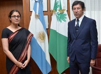 POSSE SE REUNIÓ CON LA REPRESENTANTE DE LA EMBAJADA DE INDIA EN ARGENTINA