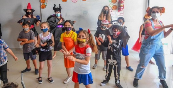 Jardines Maternales, Centros Educativos Municipales y Sumate celebraron Noche de brujas