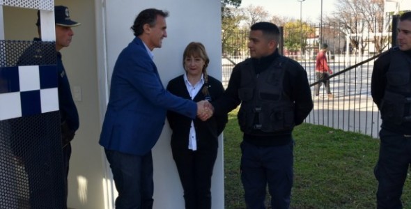 Katopodis inauguró una nueva posta de seguridad en Villa Ballester