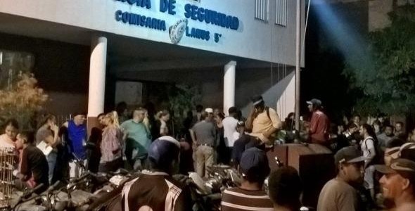La Defensoría inició una investigación por la denuncia de  represión en el comedor de Lanús