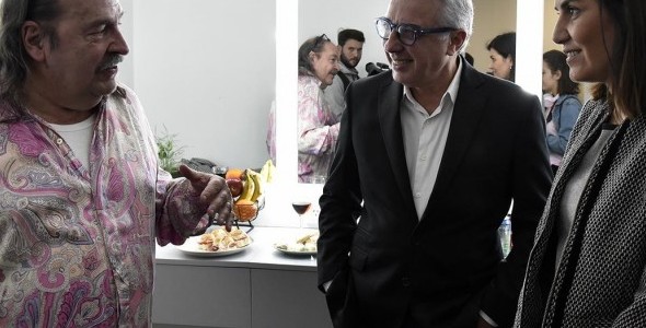 Litto Nebbia brindó el primer show musical del Teatro Municipal 