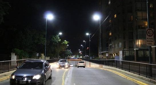 SAN ISIDRO: RENUEVAN Y SUMAN LUMINARIAS LED EN ROQUE SÁENZ PEÑA