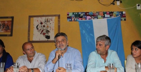 UNIDAD DEL FRENTE PARA LA VICTORIA POR LOS HÉROES DE MALVINAS
