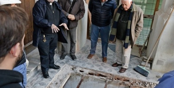 La Parroquia Aránzazu descubrió la lápida donde descansan los restos de Maximino Pérez