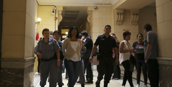 Prisión perpetua para la mujer que mató a su amante y le robó dinero y celulares