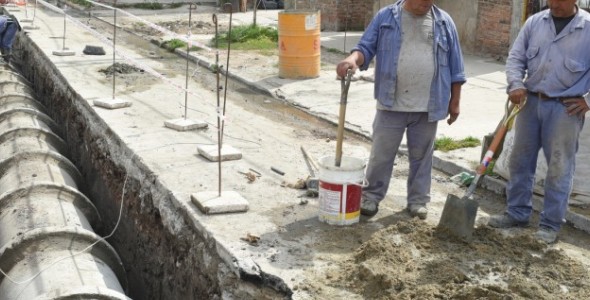 San Martín construye un desagüe pluvial de 200 metros en Barrio Independencia