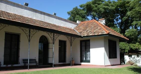 VISITA POR LA QUINTA LOS OMBÚES DE SAN ISIDRO