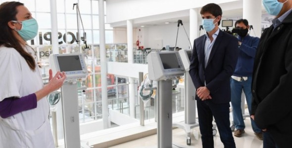 Juan Andreotti y Sergio Massa presentaron cinco respiradores para los hospitales de San Fernando