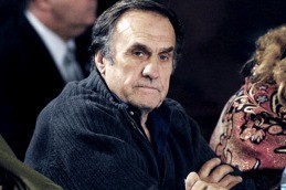 Reutemann propone derogar la ley que impone un cargo en la luz a favor de Santa Cruz