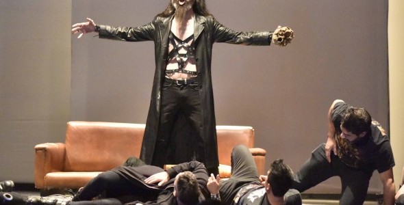 Los vecinos de San Martín disfrutaron de la ópera Rigoletto en su versión moderna