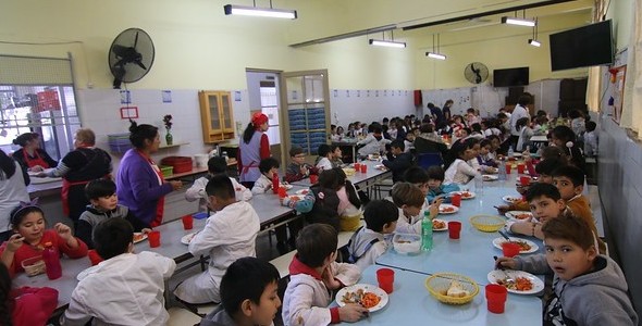 PROGRAMA DE ALIMENTACIÓN ESCOLAR DE SAN ISIDRO LLEGA A CASI 100 ESCUELAS