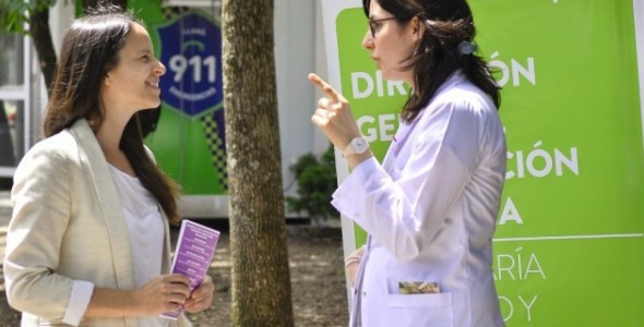 Semana de Prevención del VIH: Soledad Martínez visitó un puesto de testeo