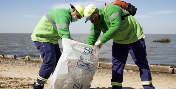 SAN ISIDRO: TRAS EL DÍA DE LA PRIMAVERA DESPLIEGAN UN AMPLIO OPERATIVO DE LIMPIEZA
