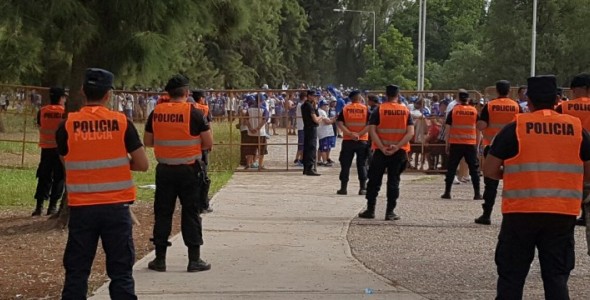 CINCO DETENIDOS EN LOS PARTIDOS ENTRE GODOY CRUZ-TIGRE Y HURACÁN-RACING