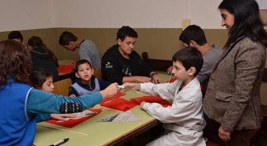 CAMPAÑA DE SEGURIDAD VIAL CON CHICOS HIPOACÚSICOS