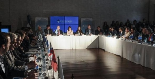Bullrich, Vidal y Lorenzetti llaman a coordinar acciones contra el narcotráfico