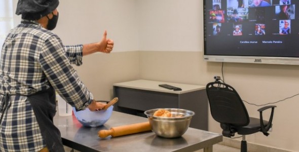 Con gran éxito, continúan las clases virtuales de cocina de la Escuela de Oficios de San Fernando