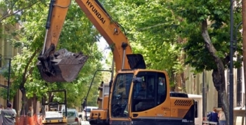 Avanzan las obras de renovación de la calle 3 de Febrero