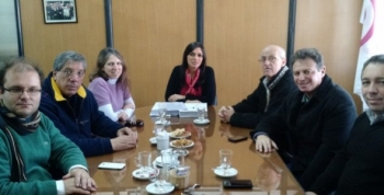 LA DEFENSORA DEL PUEBLO JUNTO A LA ASOCIACION DE PERIODISTAS