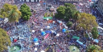 Los judiciales apoyan a los docentes y pelean por su salario
