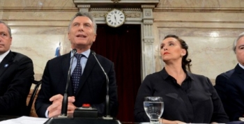 Mauricio Macri: La Argentina se está poniendo de pie