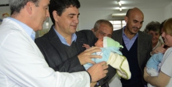 JORGE MACRI VISITÓ LA MATERNIDAD SANTA ROSA