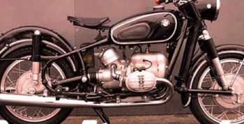 EXPOSICIÓN DE MOTOS CLÁSICAS EN SAN ISIDRO