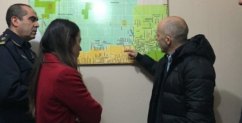 DUCOTÉ SE REUNIÓ CON JEFE POLICIAL Y VECINOS
