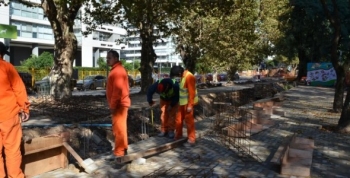 Vecinos y comerciantes, entusiasmados con la obra del boulevard Yrigoyen