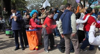 CAMPAÑA DE ABRAZOS GRATIS POR LA INCLUSIÓN EN SAN ISIDRO